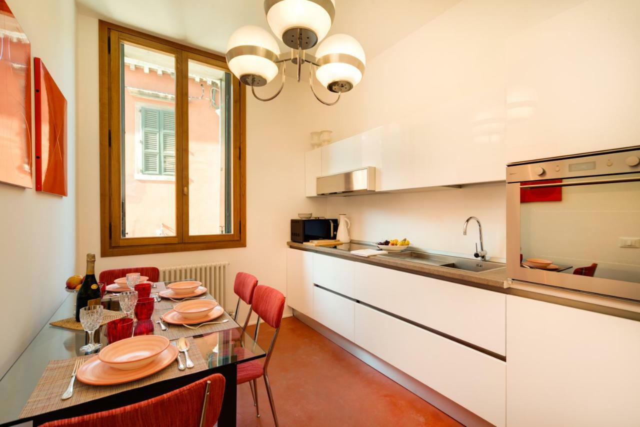 Ca' Dorina Luxury Apartment Veneţia Exterior foto